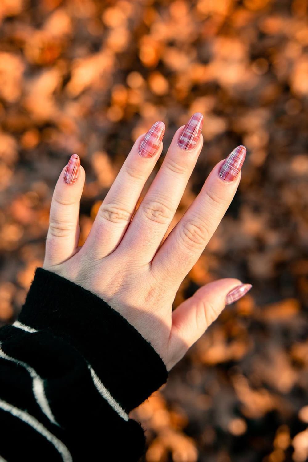 Classic grid Thanksgiving nails