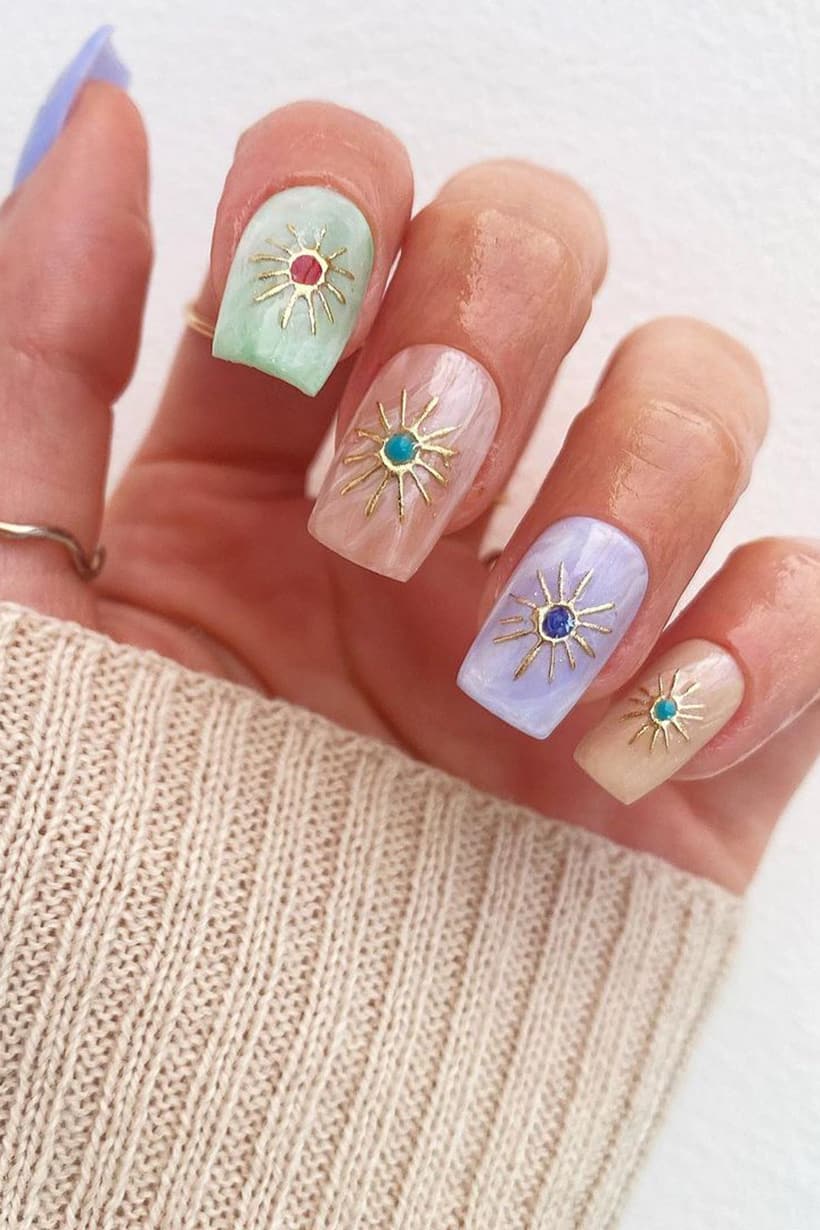 Luxurious Sun Marble Nails