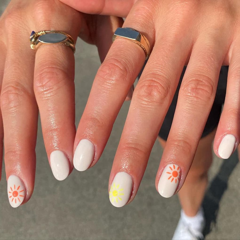 Simple sun white nails