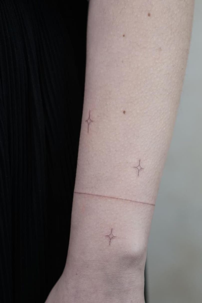 Star Thin Line Bracelet Tattoo