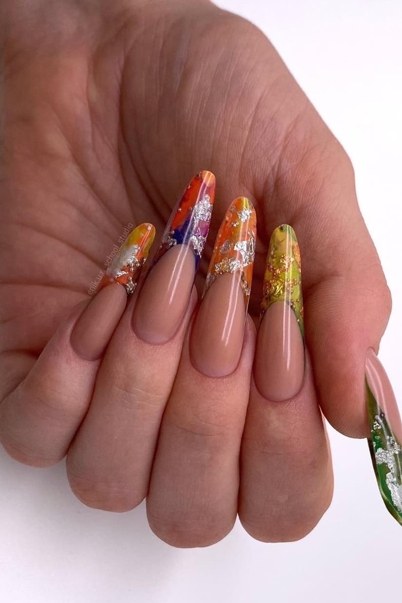Bright marble long nails