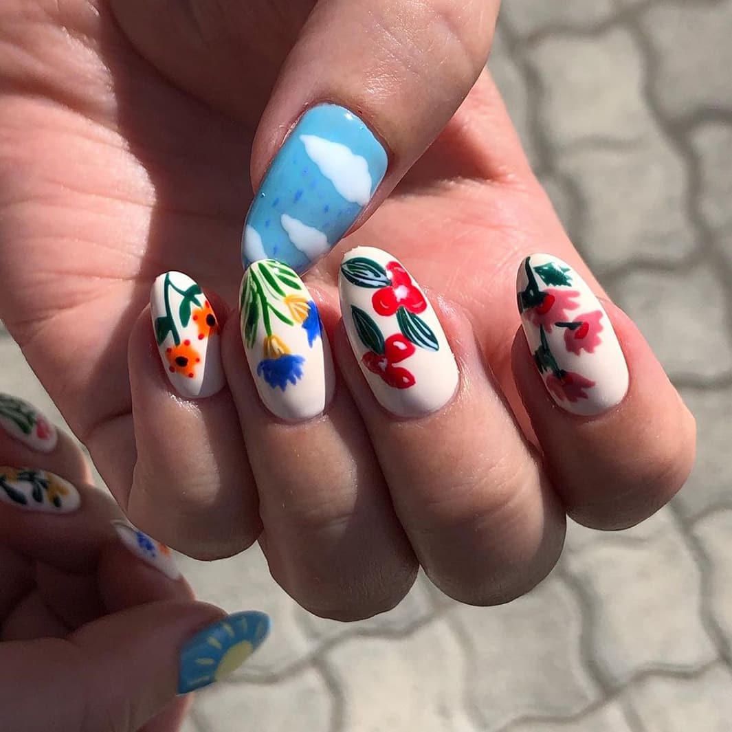 Colorful plant short nails