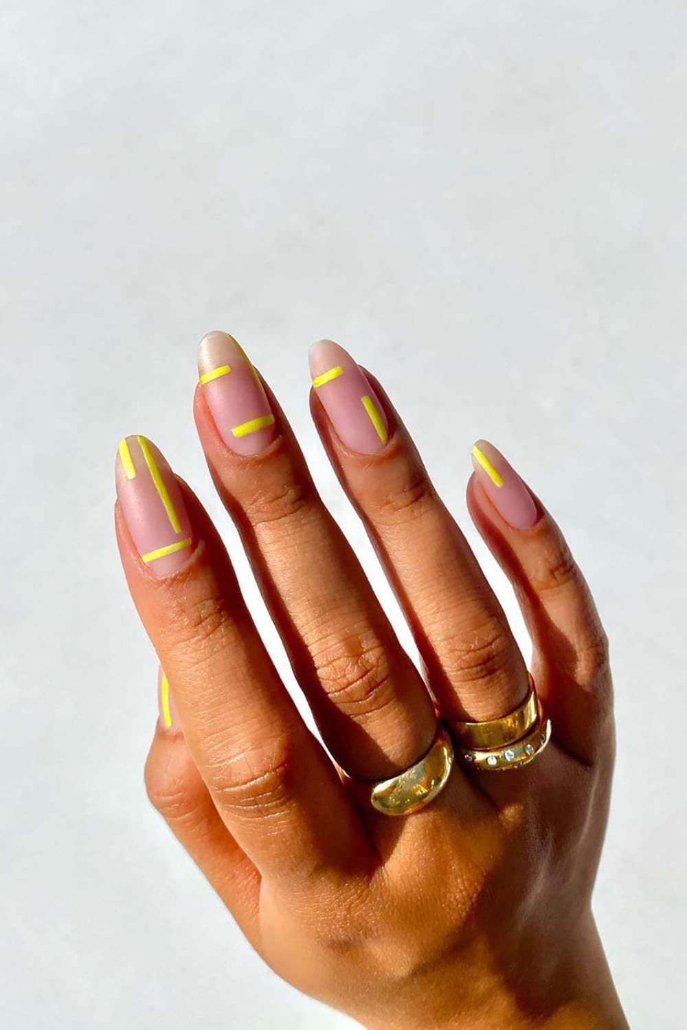 Lemon yellow line nails
