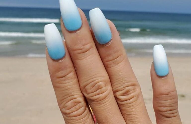 30 Perfect Blue Nail Design Ideas