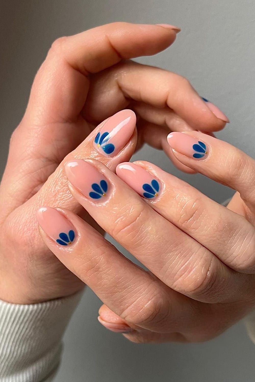 Blue Flower Nails