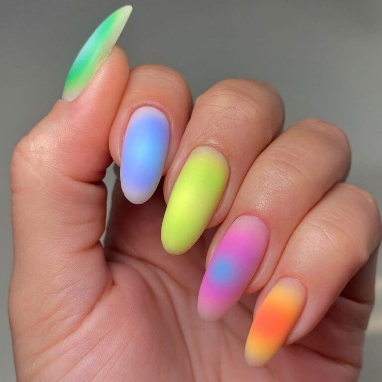 20 Most Brilliant Watercolor Nail Art Designs
