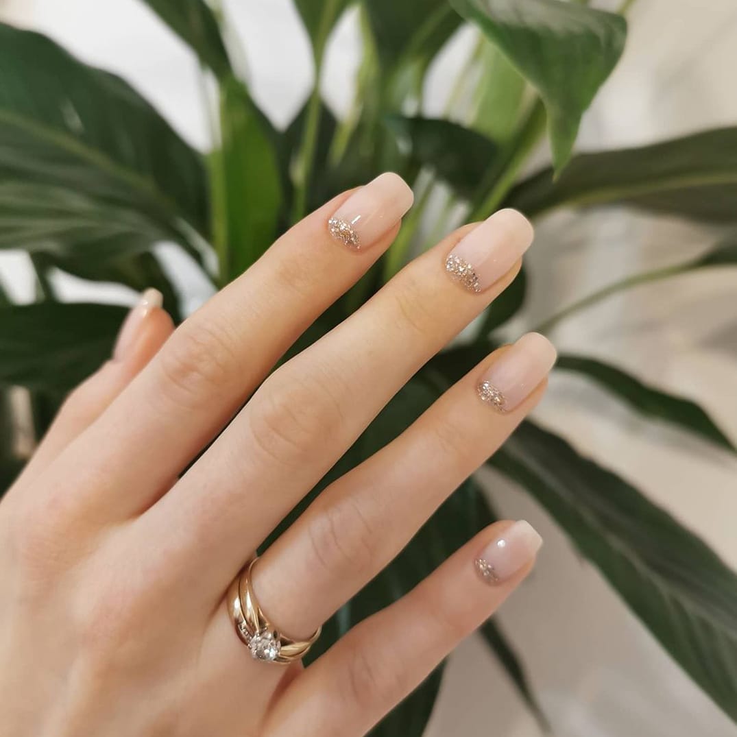 Moon cuff nails