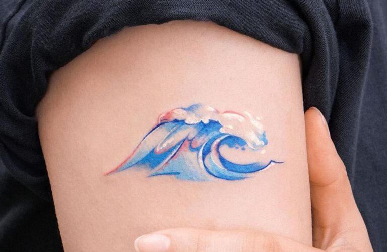 32 Magnificent Wave Tattoo Designs