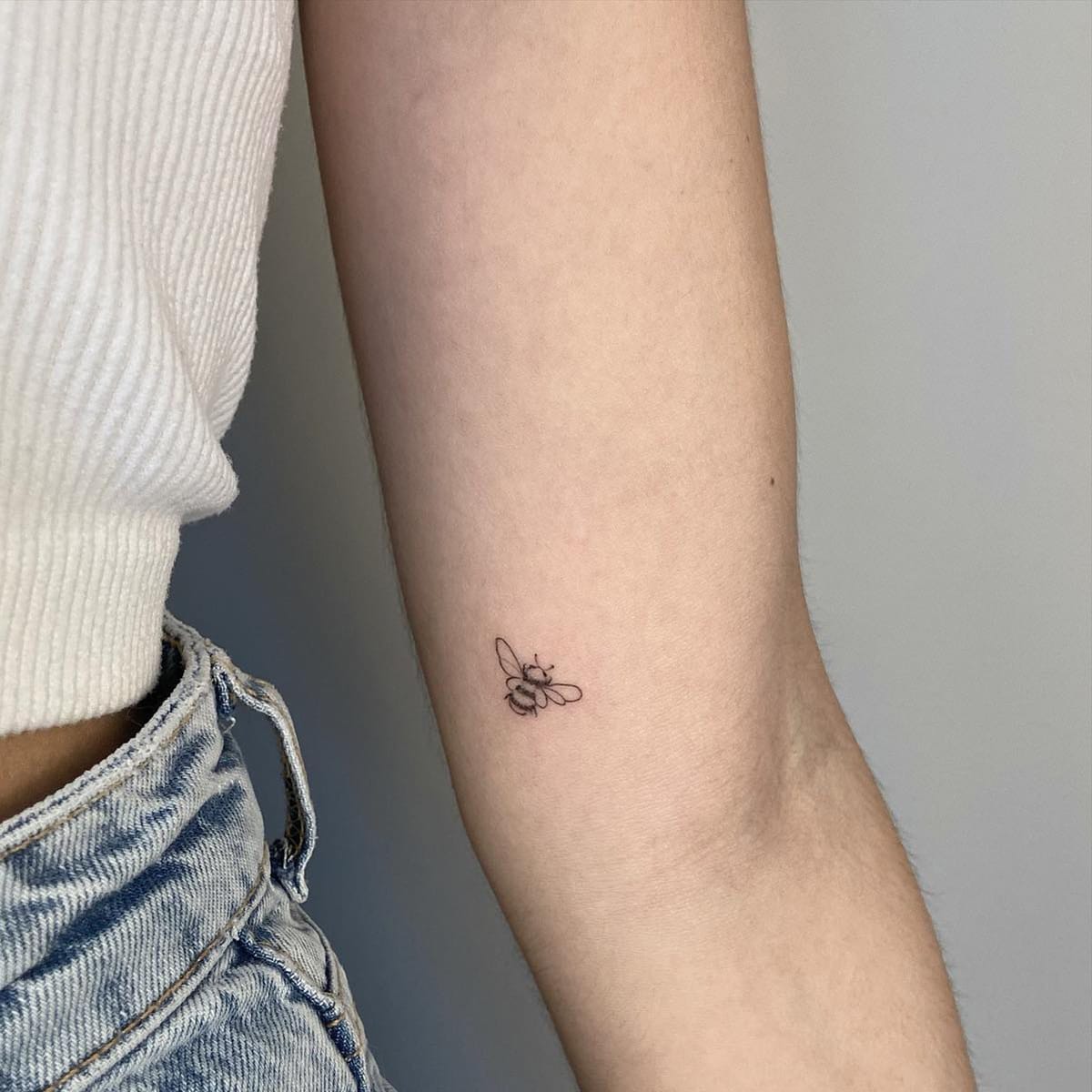 Small bee tattoo-1