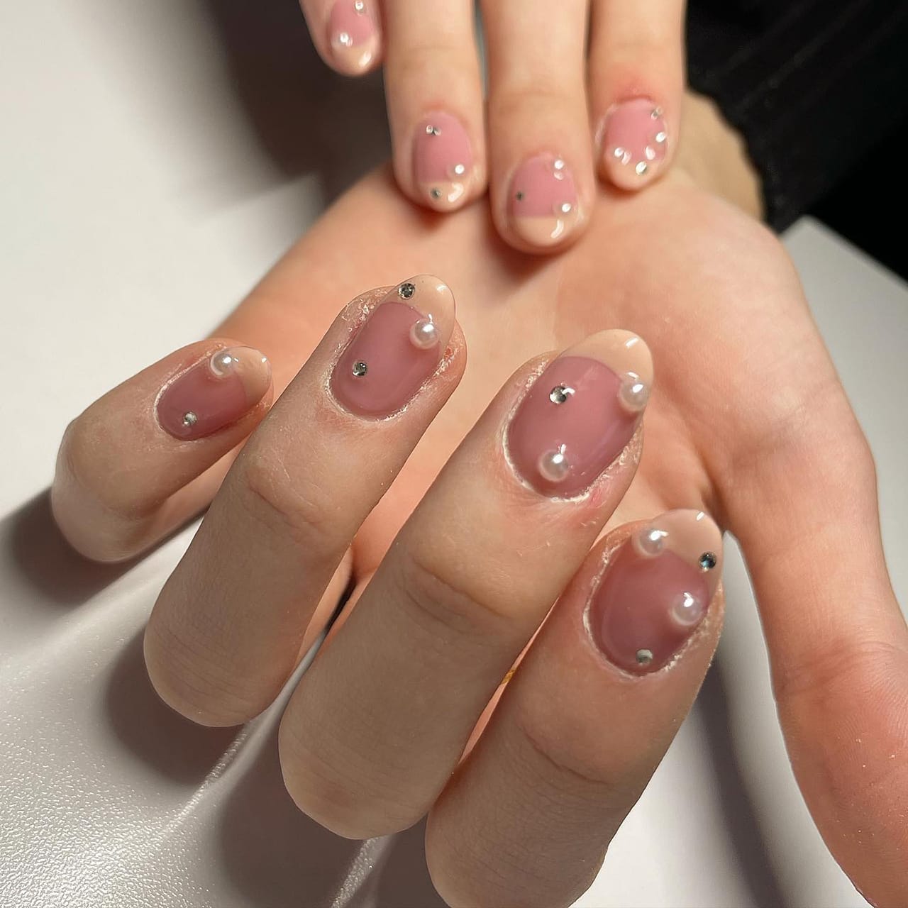 Pearl Diamond Nails