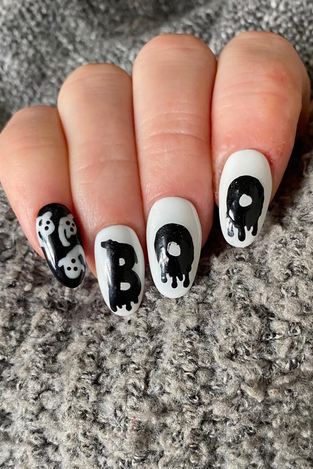 Letter Holiday Nails