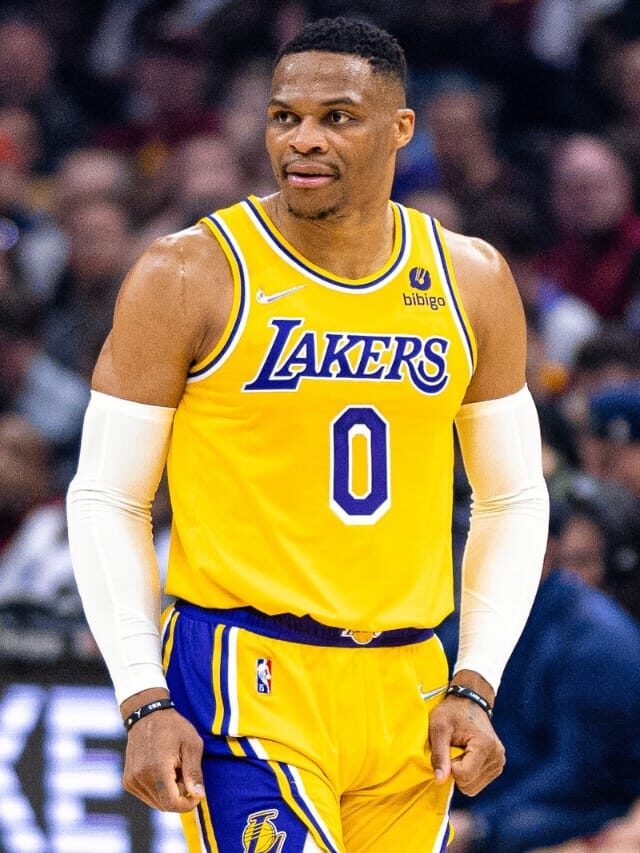 Russell Westbrook stays with LA Lakers, as expected