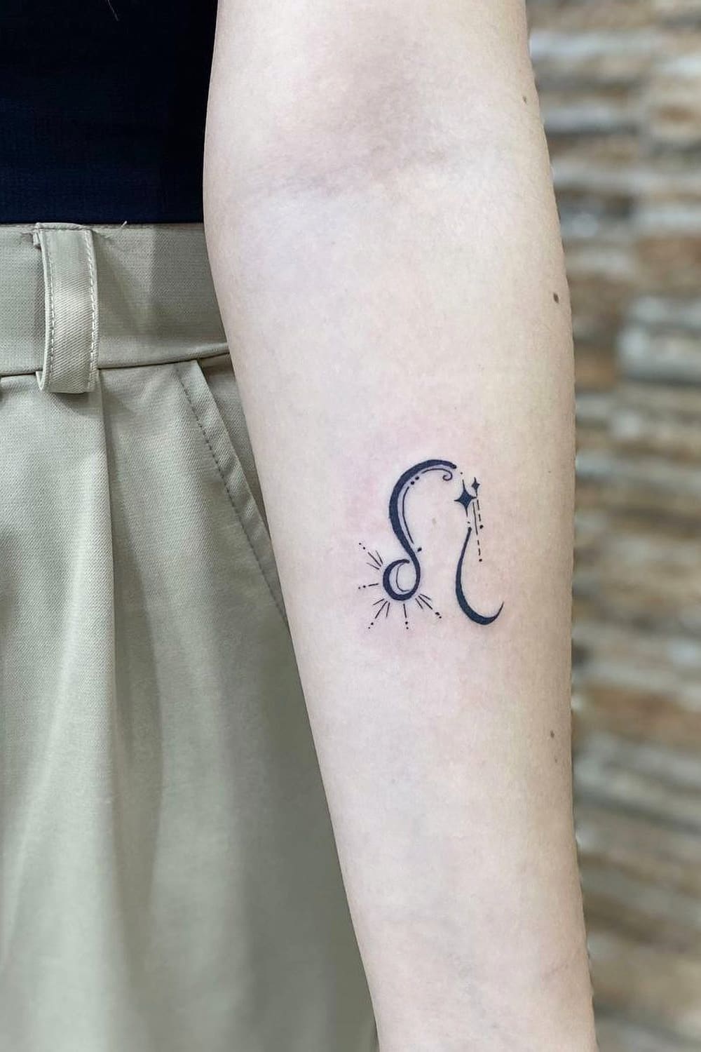 Leo Symbol Tattoo