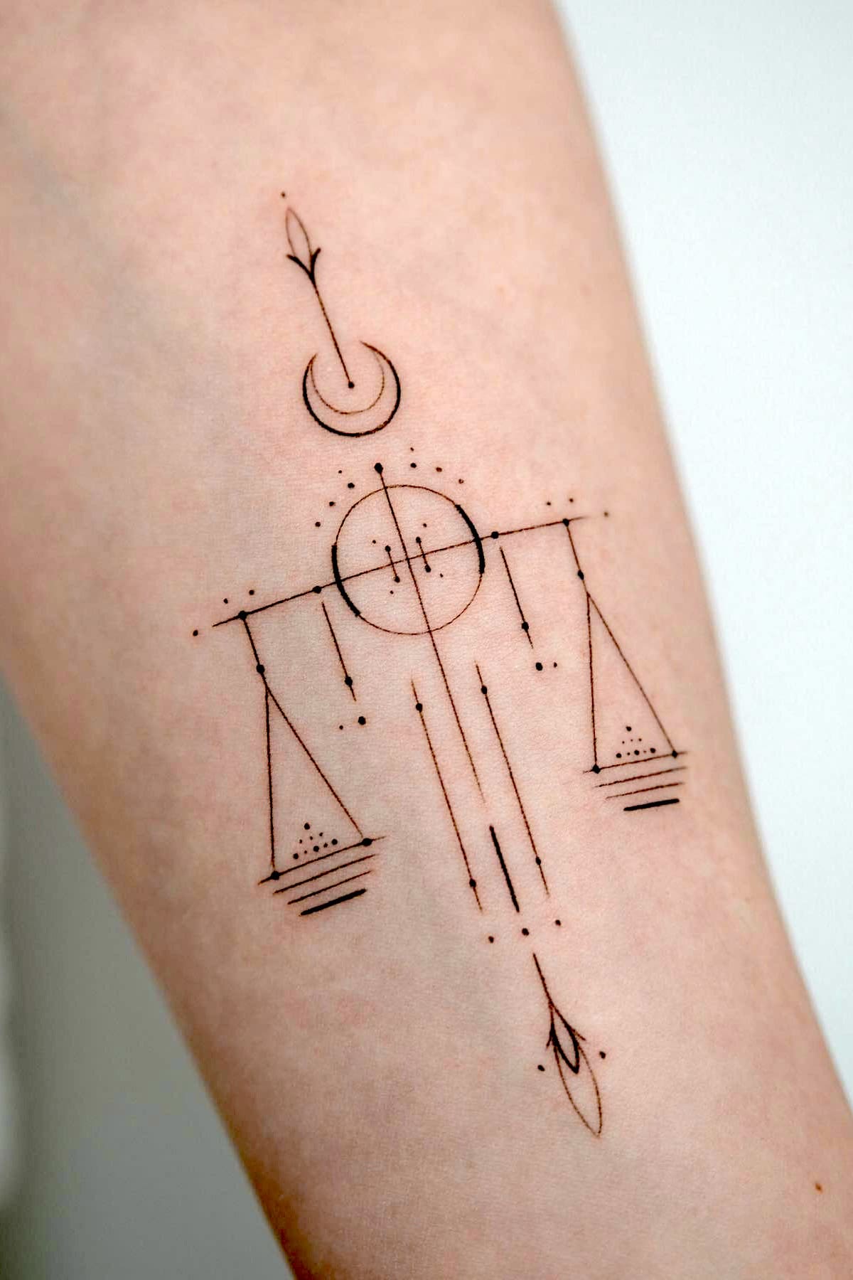 Line Libra Tattoo