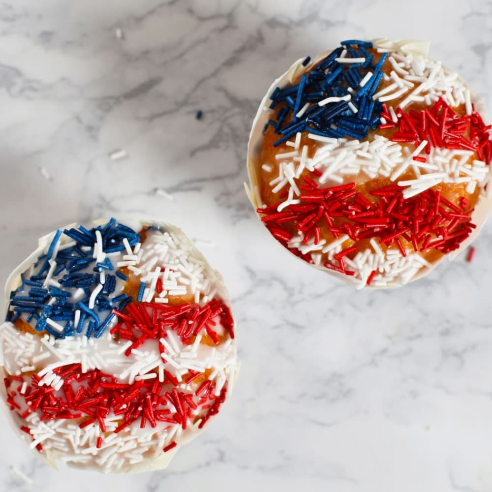 4th of July Peek-a-boo Cupcakes