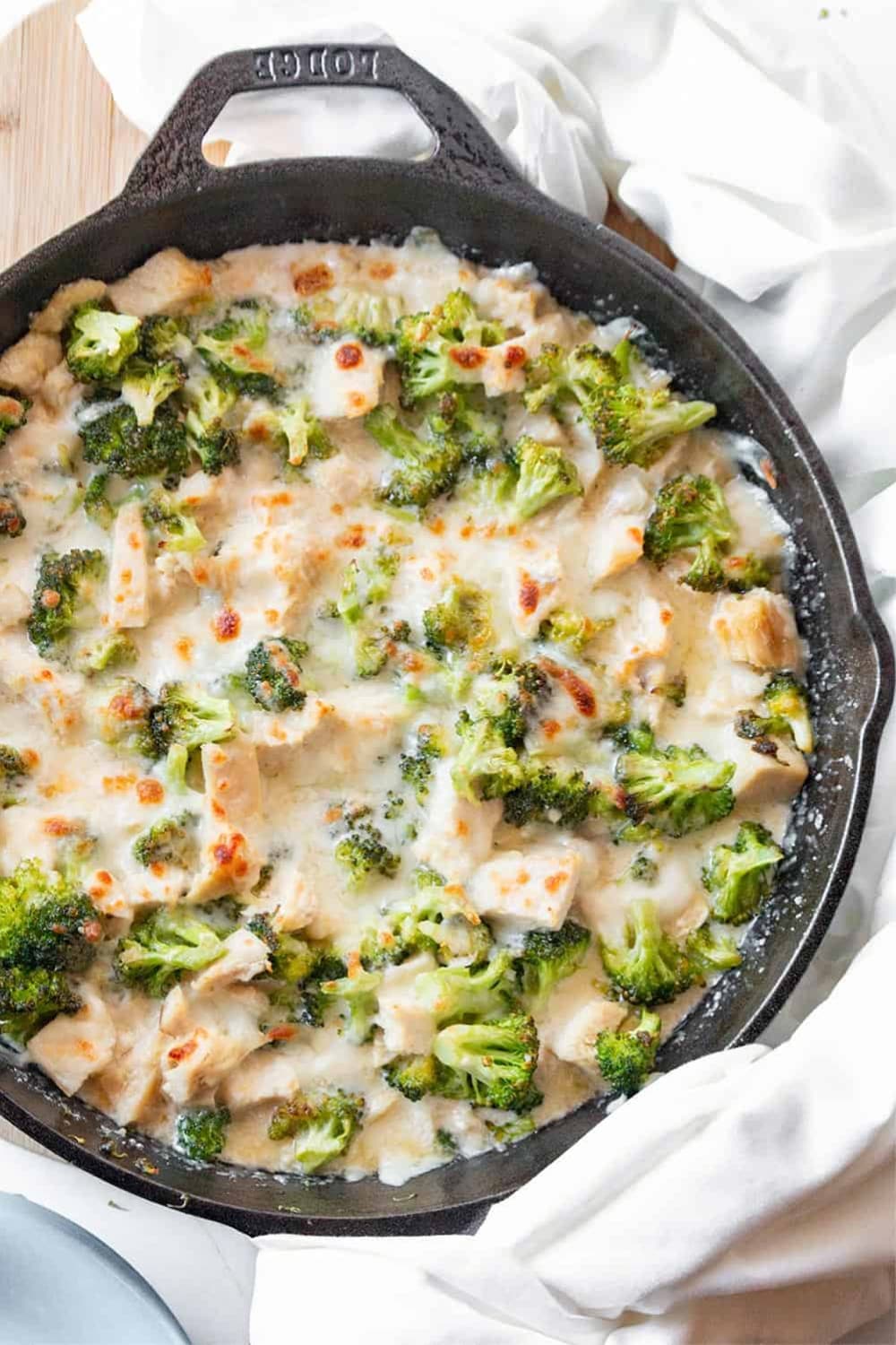 Casserole de brocoli au poulet et au fromage