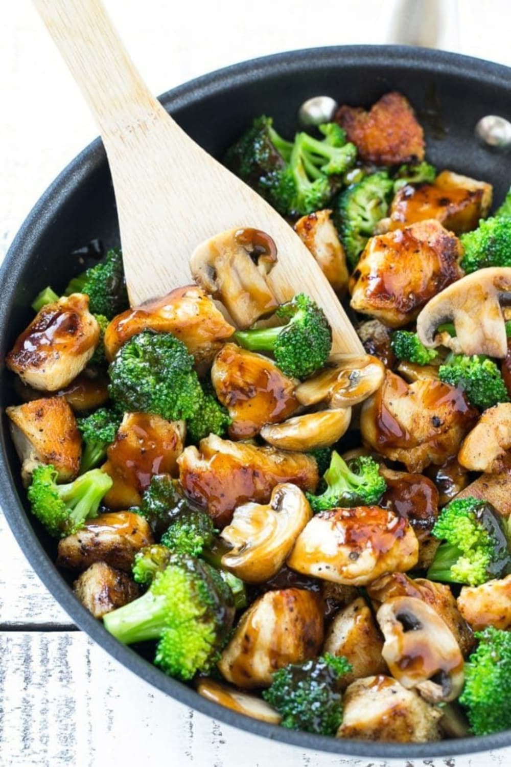 Poulet et brocoli sautés