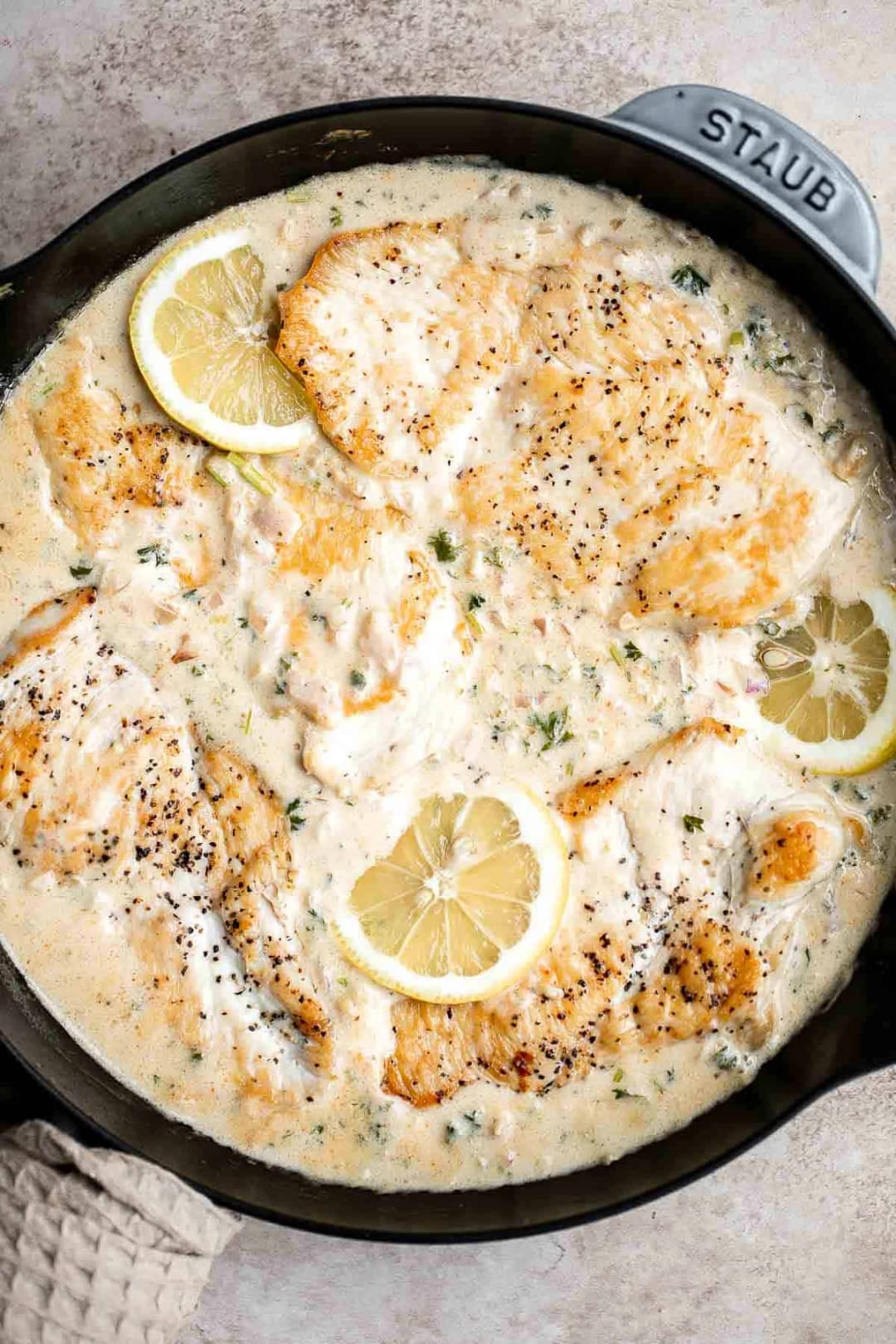 Poulet crémeux au citron et à l'ail