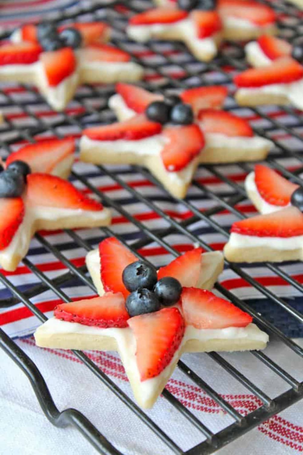Star Cookies with Fresh Fruit
