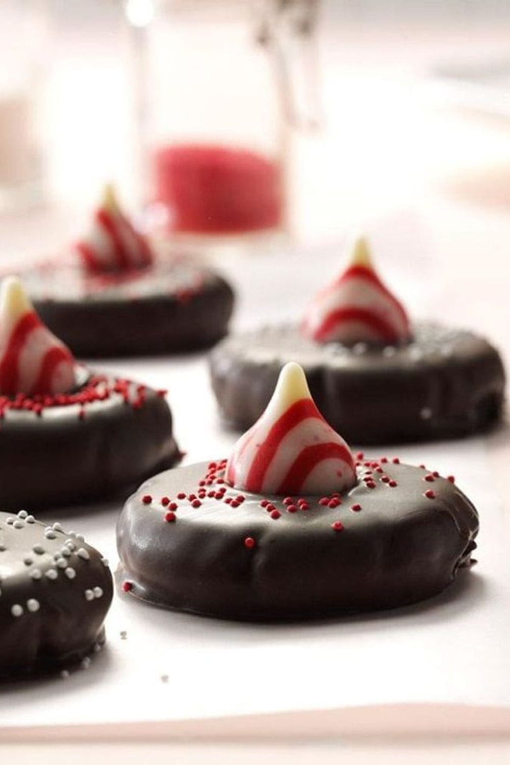 No-Bake Minty Oreo Blossoms